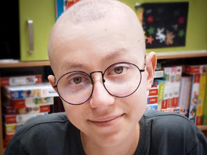 Zdjęcia, na których jest Patryk - 16-latek potrzebujący pomocy.