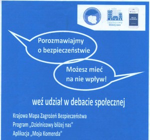 na niebieskim tle białe napisy Debata Społeczna