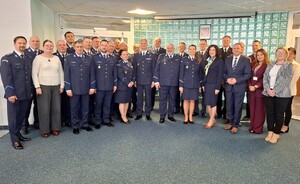 Zdjęcie grupowe uczestników odprawy.