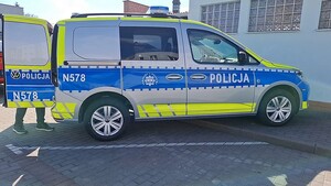 Nowy radiowóz policyjny.