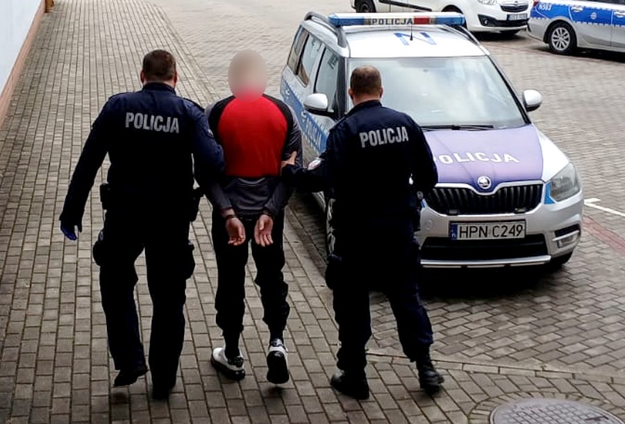 Policja ze Zblewa przejęła ponad kilogram narkotyków